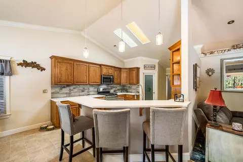 3255 Lawrence Rd, Redding, CA 96002 photo 13