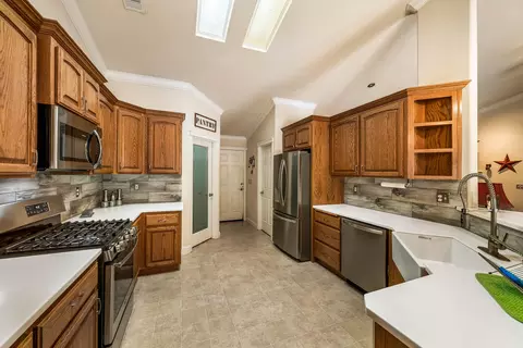 3255 Lawrence Rd, Redding, CA 96002 photo 12