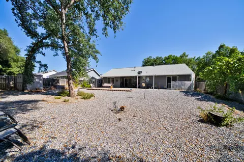 3255 Lawrence Rd, Redding, CA 96002 photo 25