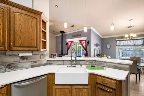 3255 Lawrence Rd, Redding, CA 96002 photo 11