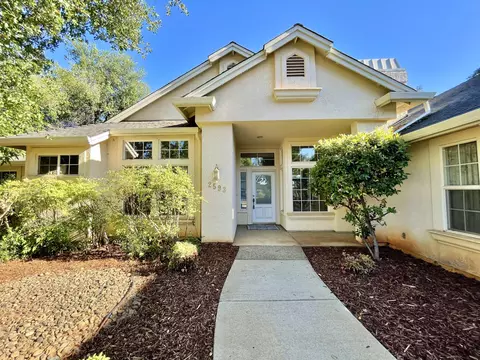 2593 Eastbrook Dr, Redding, CA 96002 photo 3