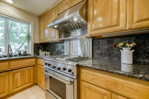 2072 Princeton Way, Redding, CA 96003 photo 9