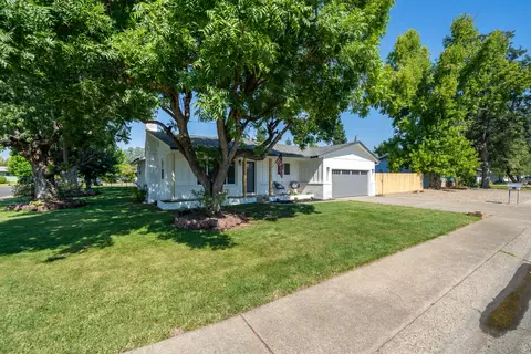 2050 Carpenter Ln, Redding, CA 96002 photo 6