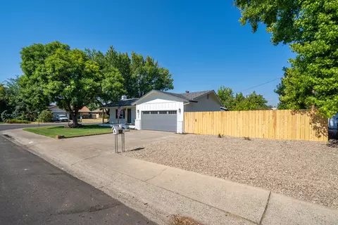 2050 Carpenter Ln, Redding, CA 96002 photo 9