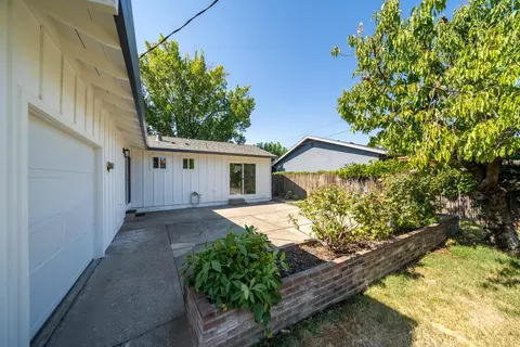 2050 Carpenter Ln, Redding, CA 96002 photo 60