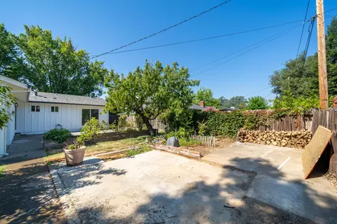 2050 Carpenter Ln, Redding, CA 96002 photo 64