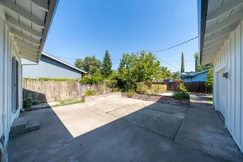 2050 Carpenter Ln, Redding, CA 96002 photo 57
