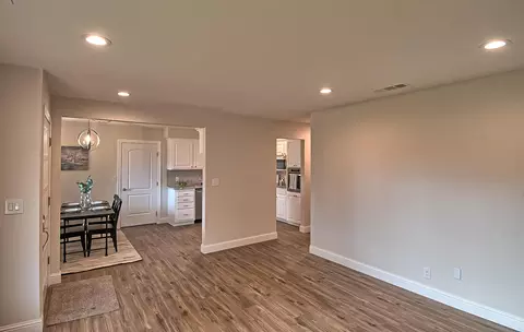 1480 Ridge Dr, Redding, CA 96001 photo 4