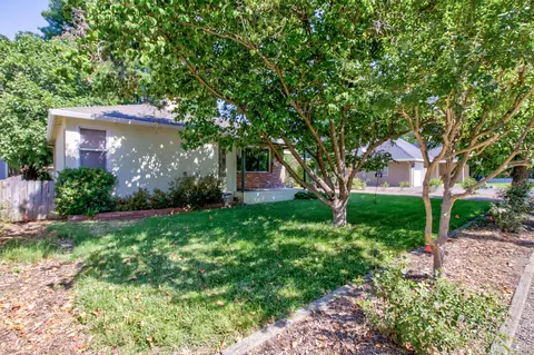 2610 Russell St, Redding, CA 96001 photo 34
