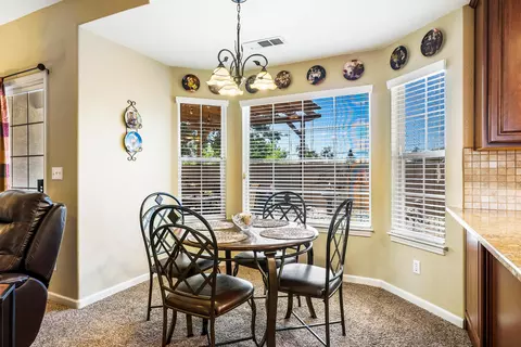 238 Edinburgh Pl, Redding, CA 96003 photo 14