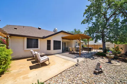 238 Edinburgh Pl, Redding, CA 96003 photo 31