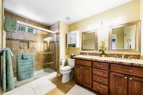 238 Edinburgh Pl, Redding, CA 96003 photo 27