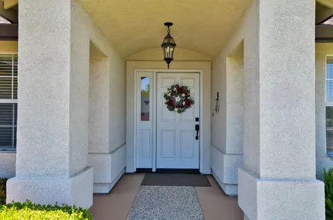 238 Edinburgh Pl, Redding, CA 96003 photo 6