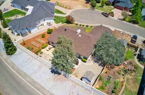 238 Edinburgh Pl, Redding, CA 96003 photo 47