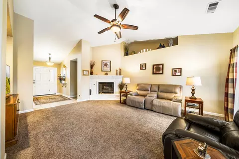 238 Edinburgh Pl, Redding, CA 96003 photo 10