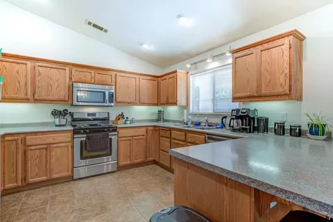 4175 Bowyer Blvd, Redding, CA 96002 photo 5