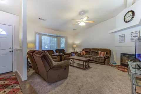 4175 Bowyer Blvd, Redding, CA 96002 photo 1