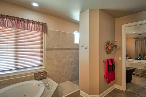 523 Castenda Dr, Redding, CA 96003 photo 19