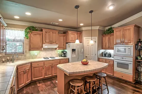 523 Castenda Dr, Redding, CA 96003 photo 11