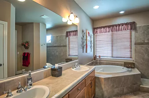 523 Castenda Dr, Redding, CA 96003 photo 20