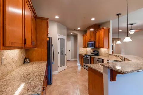 14523 Ryan Ln, Red Bluff, CA 96080 photo 3