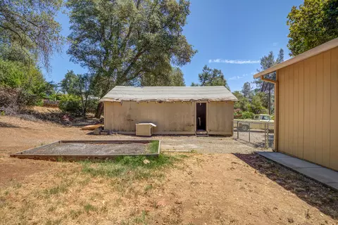 17812 Peterson Ln, Redding, CA 96003 photo 27