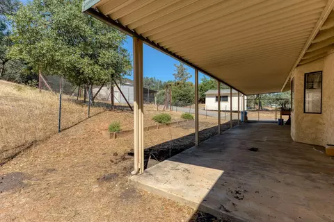 10626 Old Oregon Trl, Redding, CA 96003 photo 22