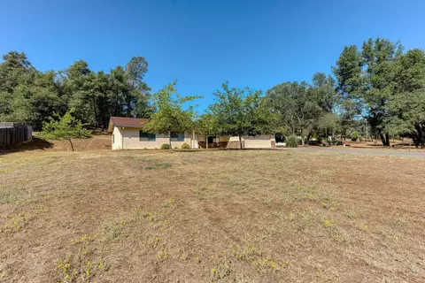10626 Old Oregon Trl, Redding, CA 96003 photo 21