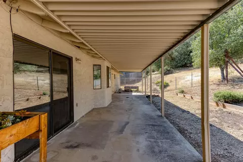10626 Old Oregon Trl, Redding, CA 96003 photo 23
