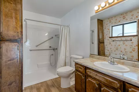 10626 Old Oregon Trl, Redding, CA 96003 photo 17