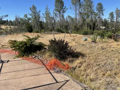 10170 Tilton Mine Rd, Redding, CA 96001 photo 4