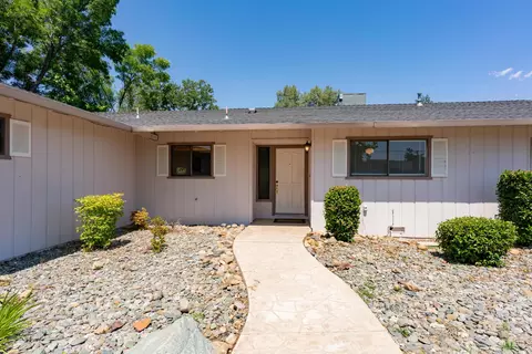 740 Oleta Dr, Redding, CA 96003 photo 8
