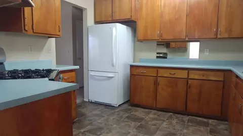 1713 Whistling Dr, Redding, CA 96003 photo 6