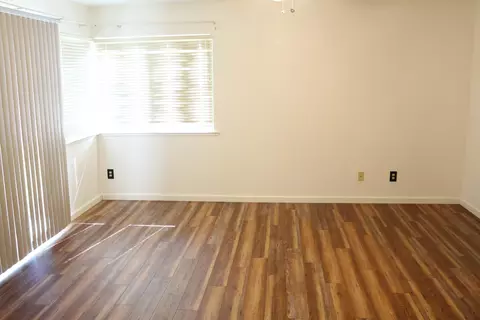 525 Chancellor Blvd, Redding, CA 96003 photo 14