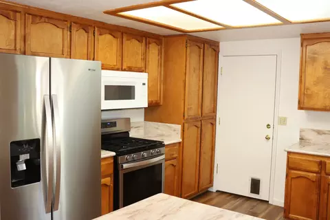 525 Chancellor Blvd, Redding, CA 96003 photo 10