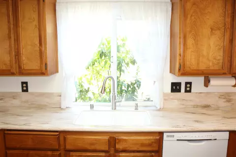525 Chancellor Blvd, Redding, CA 96003 photo 11