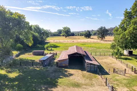 19451 Spring Gulch Rd, Anderson, CA 96007 photo 2