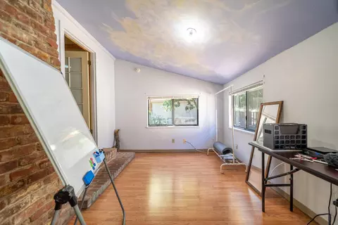 685 Mary St, Redding, CA 96001 photo 29
