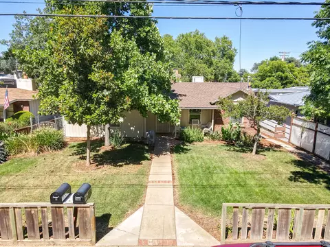 685 Mary St, Redding, CA 96001 photo 5