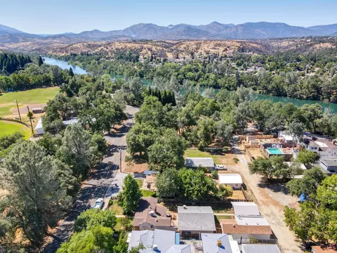 685 Mary St, Redding, CA 96001 photo 8