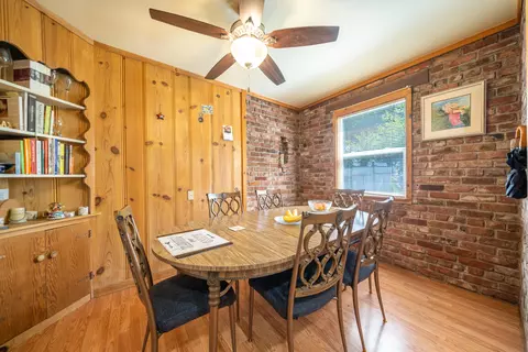 685 Mary St, Redding, CA 96001 photo 22
