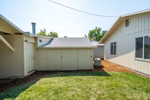 685 Mary St, Redding, CA 96001 photo 54