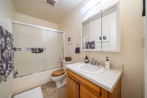 685 Mary St, Redding, CA 96001 photo 44