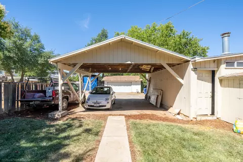 685 Mary St, Redding, CA 96001 photo 17