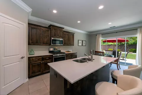 2686 Calgary Pl, Redding, CA 96001 photo 4