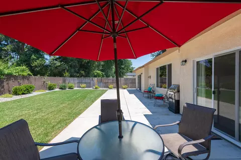 2686 Calgary Pl, Redding, CA 96001 photo 8