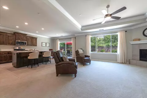 2686 Calgary Pl, Redding, CA 96001 photo 3