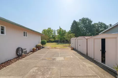 2845 Regal Ave, Redding, CA 96002 photo 32