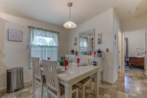 12018 Oak Leaf Ln, Redding, CA 96003 photo 12