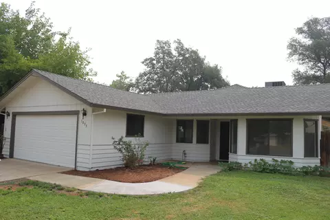 1895 Silverfield Loop, Redding, CA 96002 photo 1